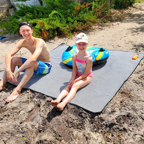 Extra Large Picnic Blanket 79"x79" - Picture 7 of 7